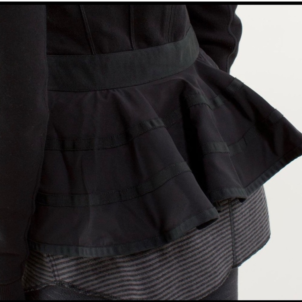Lululemon Scuba Hiver Peplum Ruffle Hoodie Jacket - Picture 3 of 12